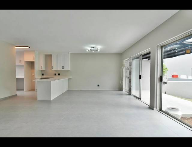 4 BEDROOM TOWNHOUSE FOR SALE IN RANDPARK RIDGE